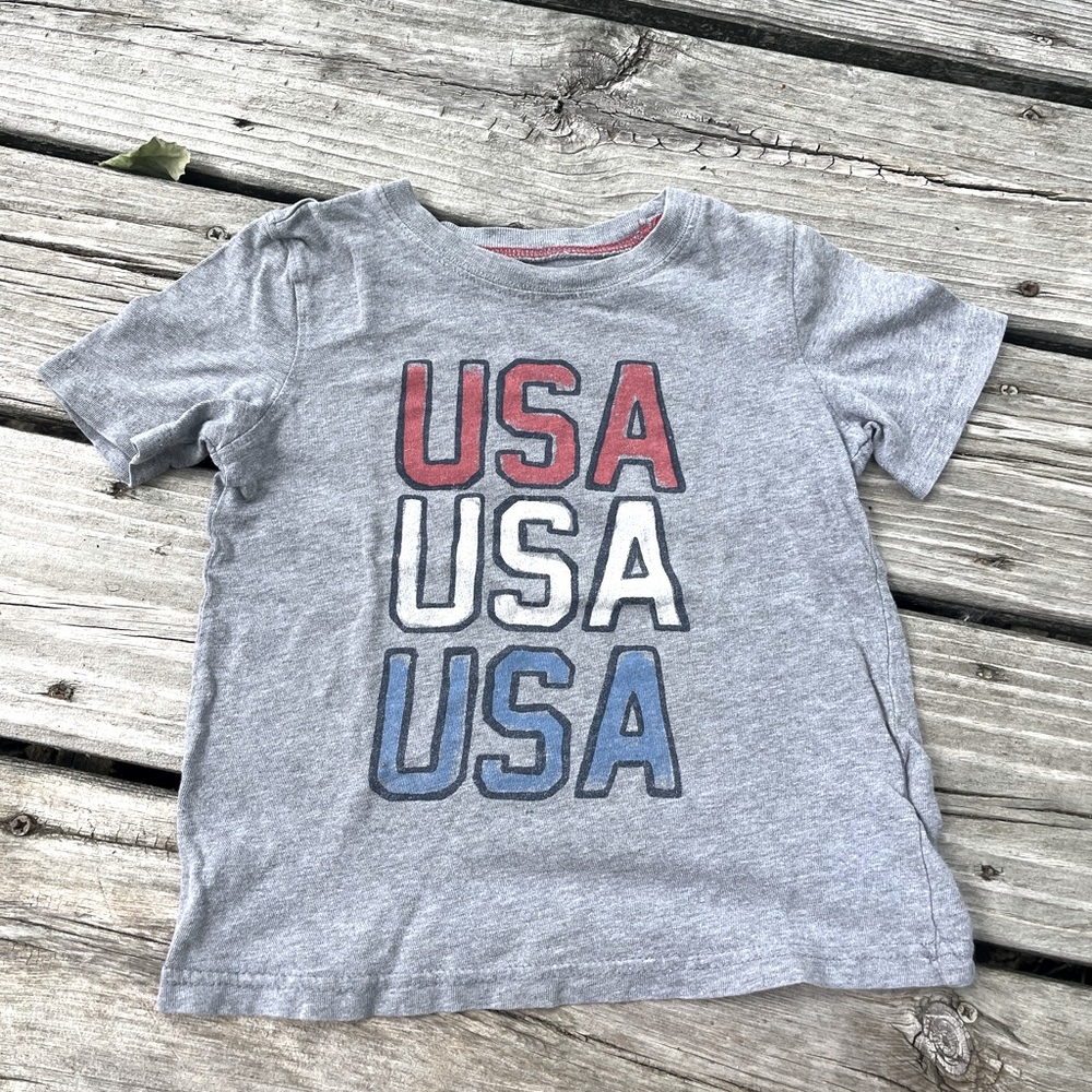 Gray USA Kids Graphic Tee Patriotic Red White Blue jumping beans Sz 4T Boys